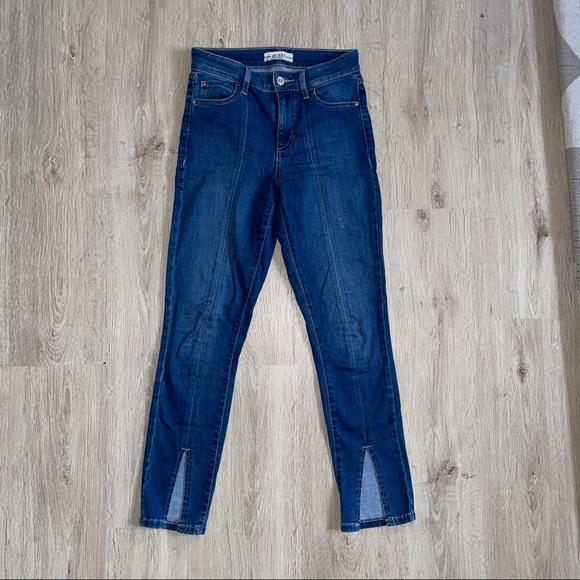 GUESS HIGH RISE CROP DENIM - Picture 4 of 7